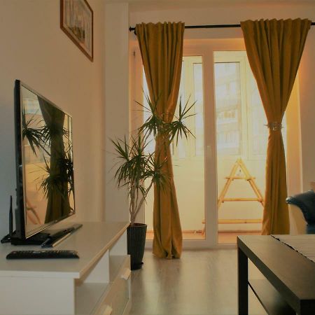 Casa Peterfi - Apartment With 3 Bedrooms And Spacious Living Room Targu Mures Exterior photo