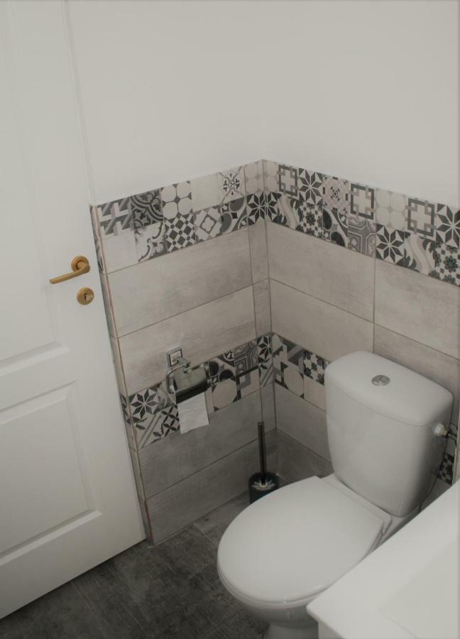 Casa Peterfi - Apartment With 3 Bedrooms And Spacious Living Room Targu Mures Exterior photo